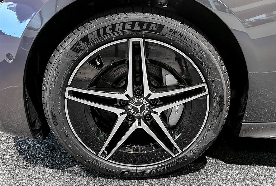 Mercedes-Benz C 300 2024