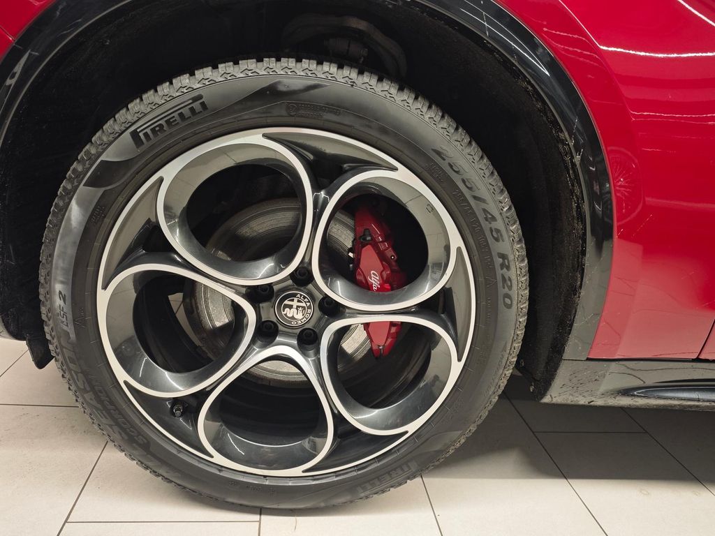 Alfa Romeo Stelvio 2024