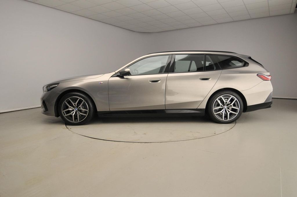 BMW i5 2025