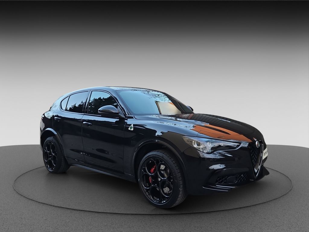 Alfa Romeo Stelvio 2025