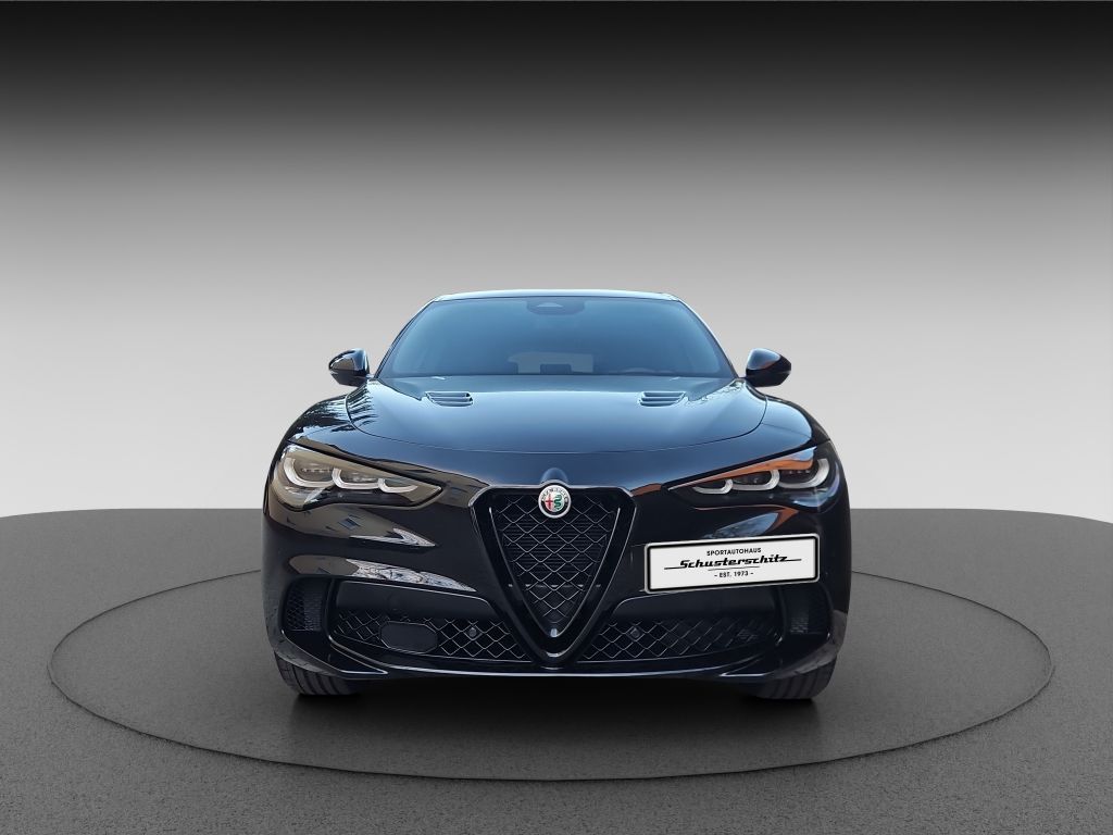 Alfa Romeo Stelvio 2025