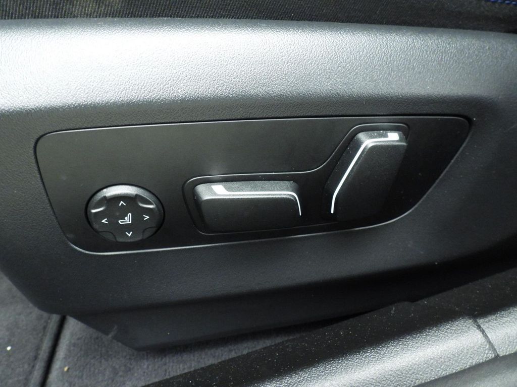 BMW i5 2025