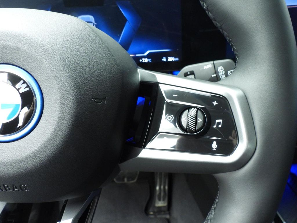 BMW i5 2025