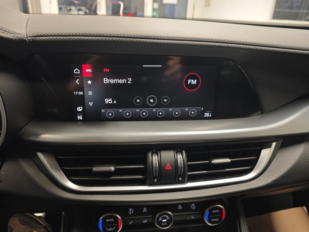 Alfa Romeo Stelvio 2024