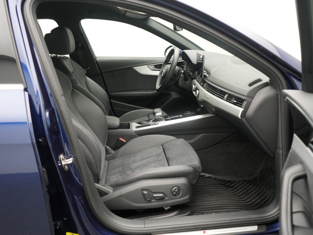 Audi A4 2022