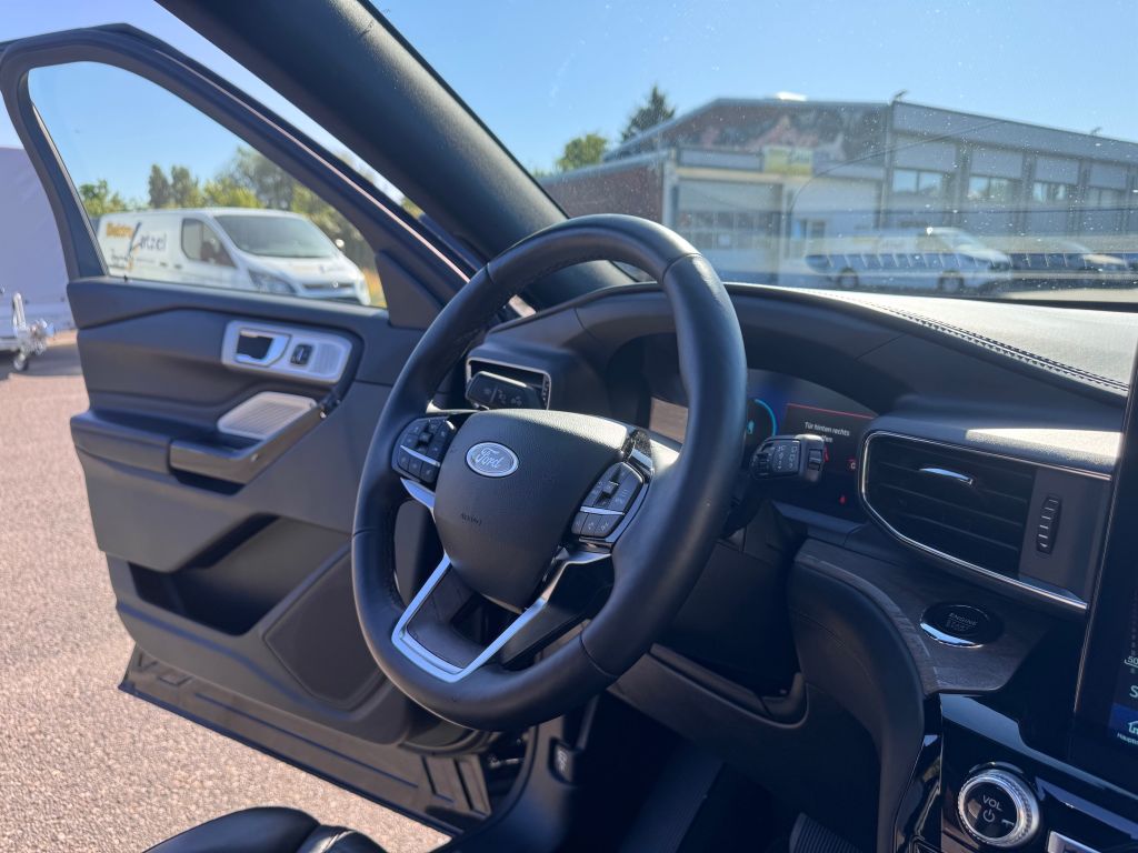 Ford Explorer 2022