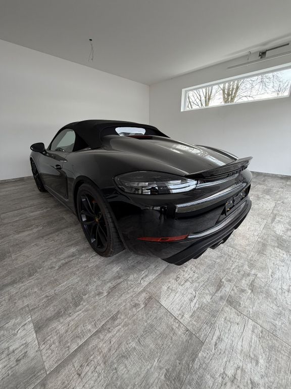 Porsche Boxster 2021