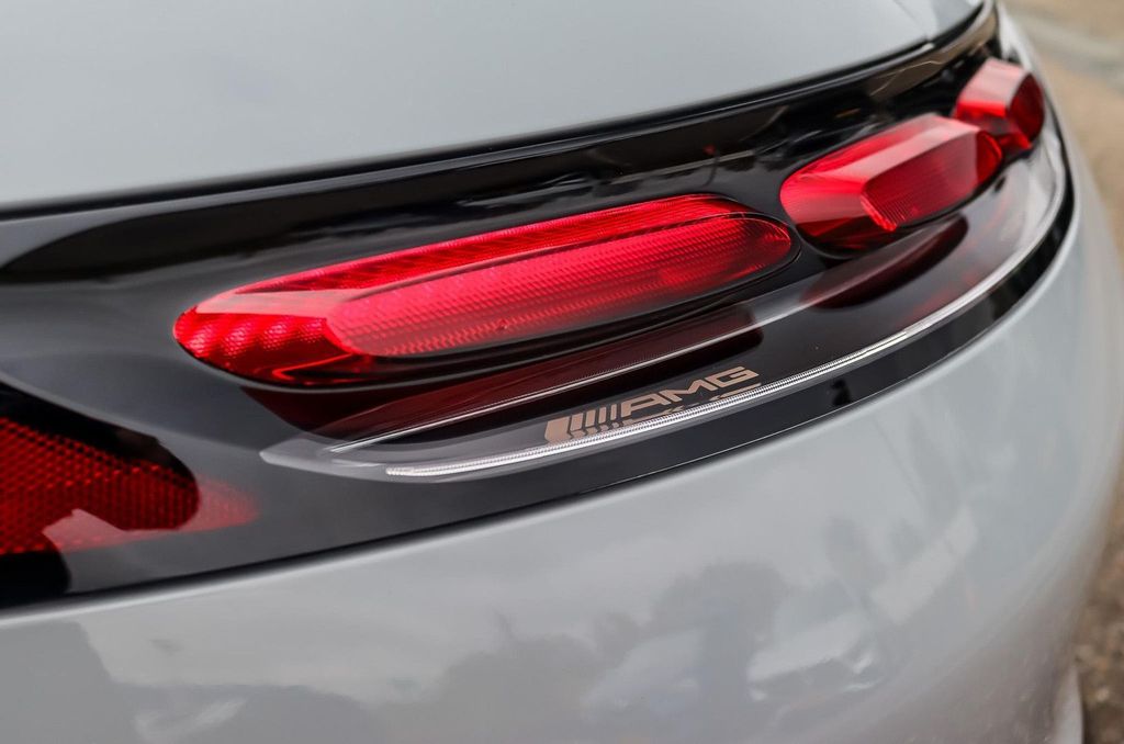 Mercedes-Benz AMG GT 2025