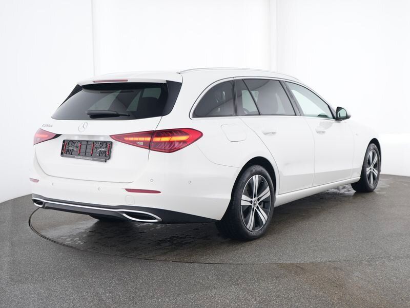 Mercedes-Benz C 300 2025