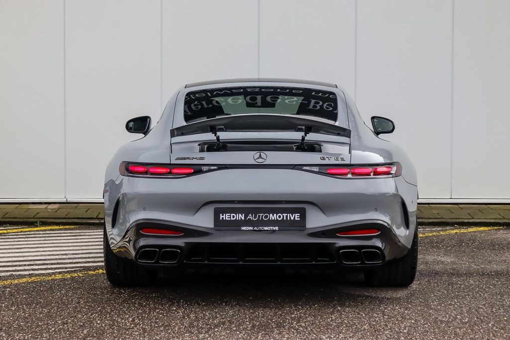 Mercedes-Benz AMG GT 2025
