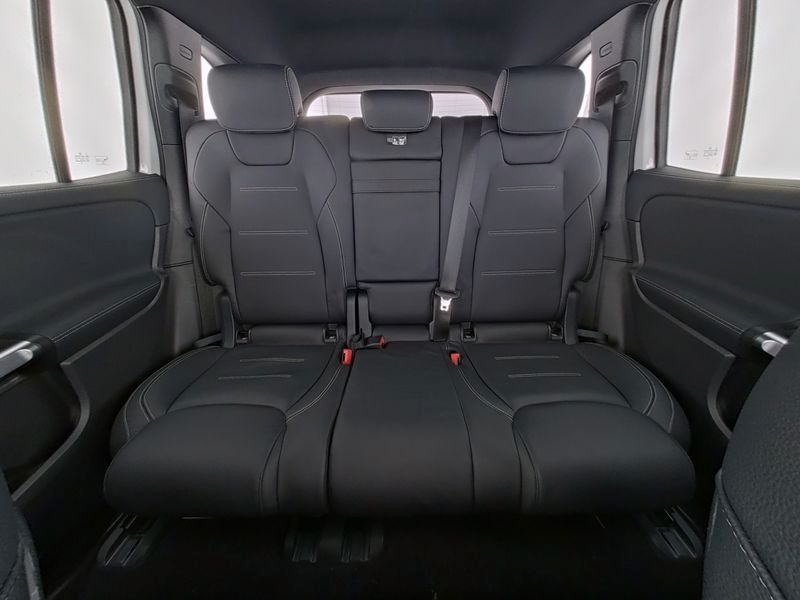 Mercedes-Benz EQB 2024