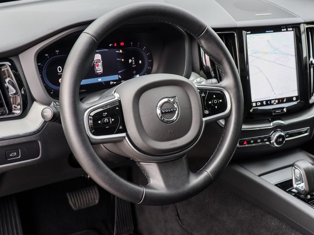 Volvo XC60 2025