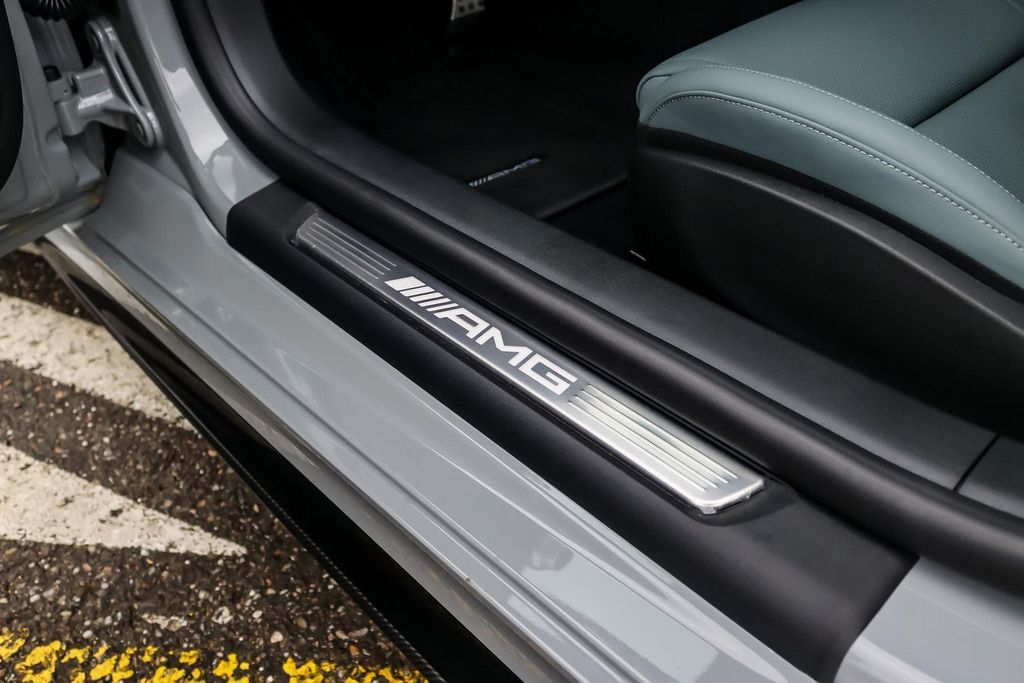 Mercedes-Benz AMG GT 2025