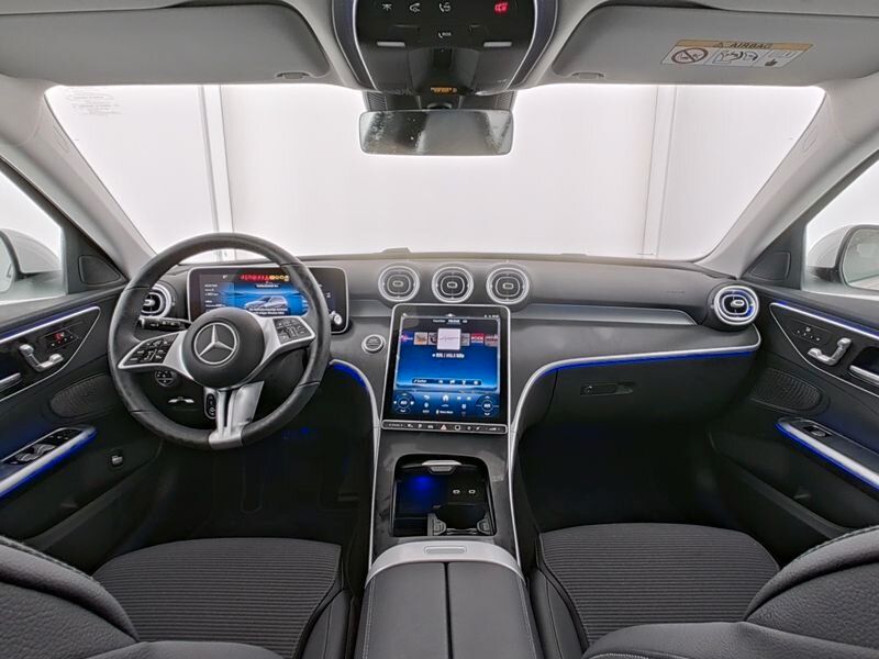 Mercedes-Benz C 300 2025