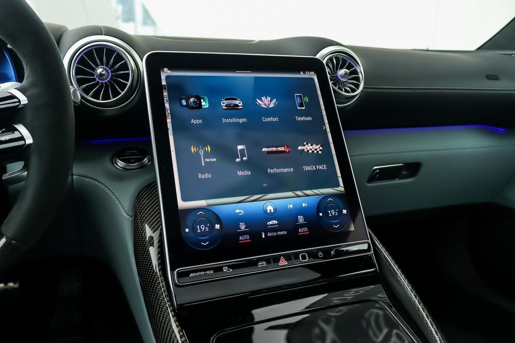 Mercedes-Benz AMG GT 2025