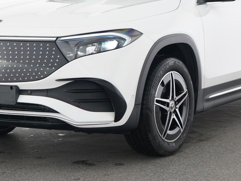 Mercedes-Benz EQB 2024