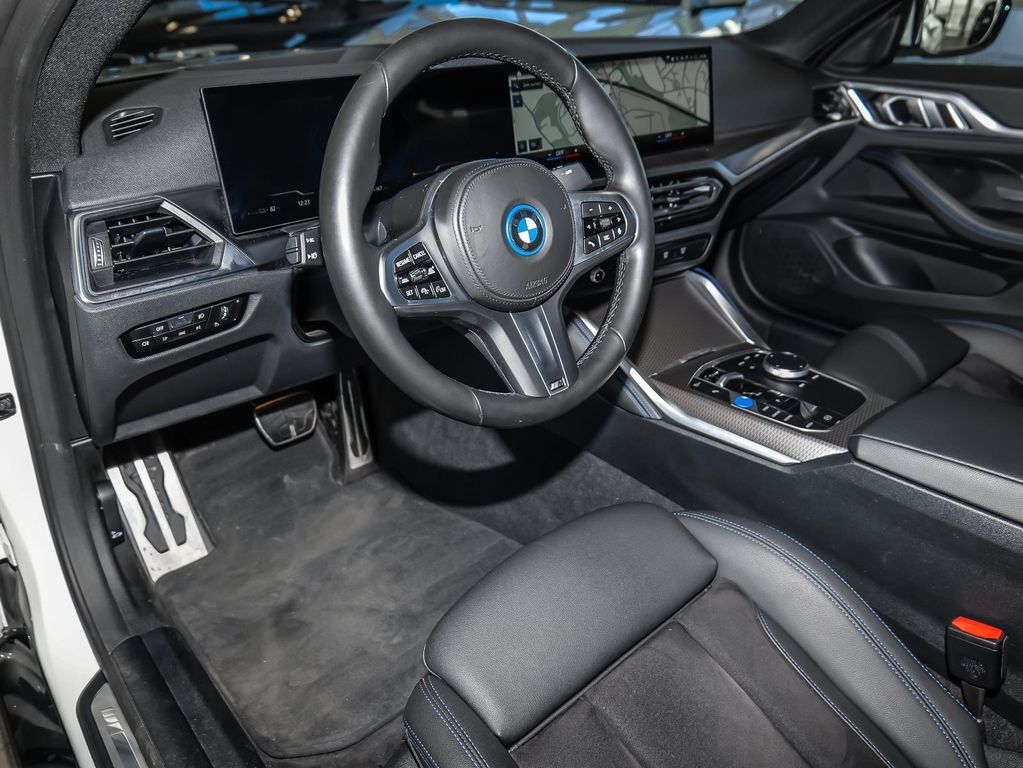 BMW i4 2023