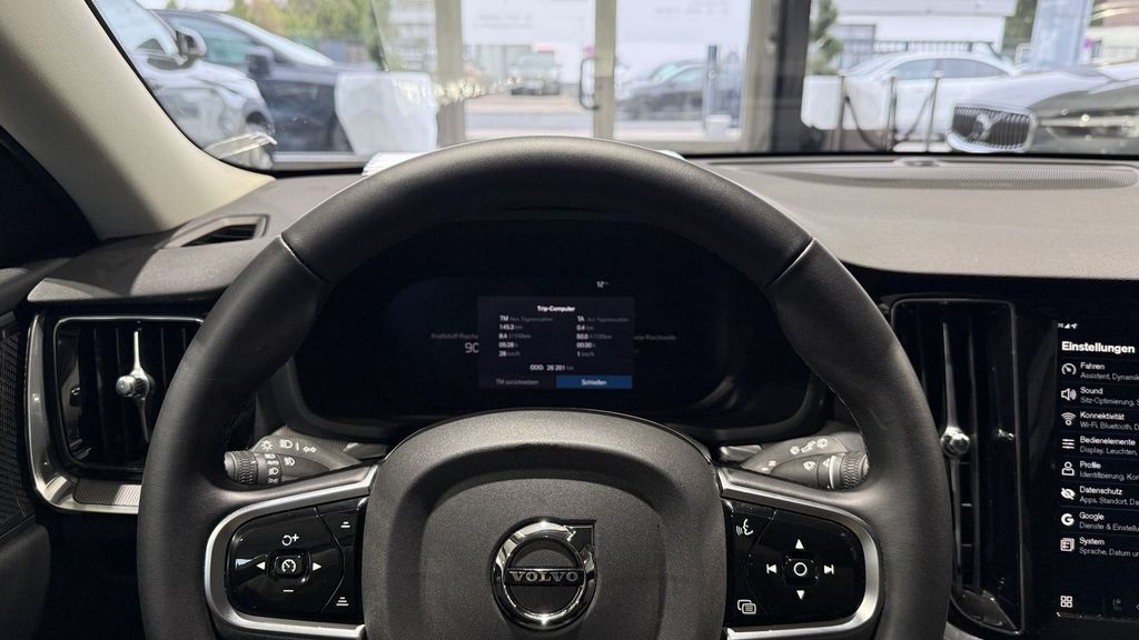 Volvo V60 2024