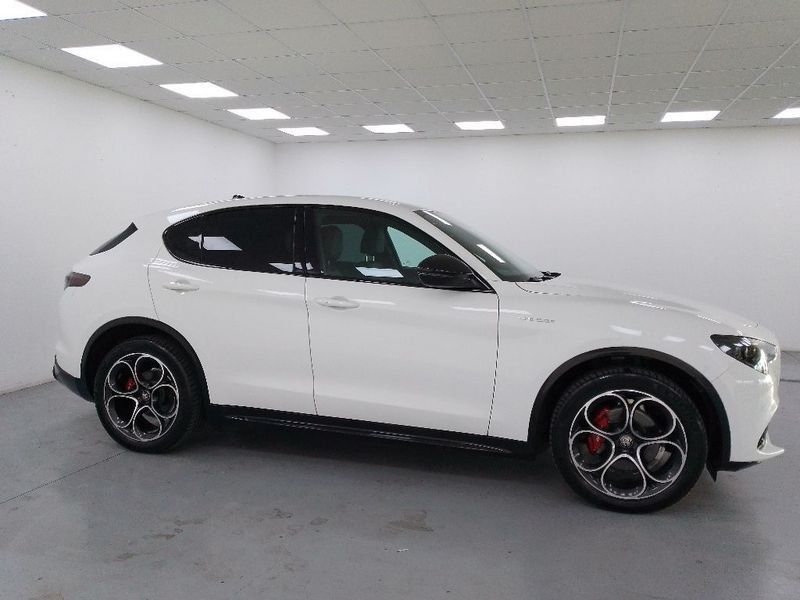 Alfa Romeo Stelvio 2024