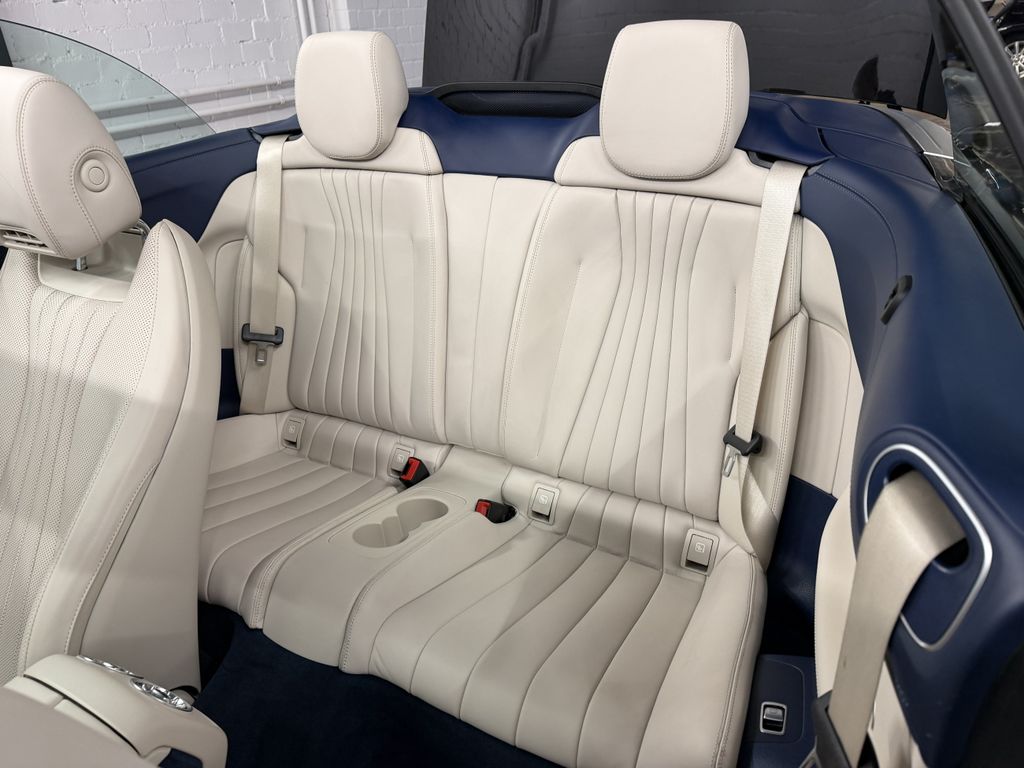 Mercedes-Benz E 300 2023