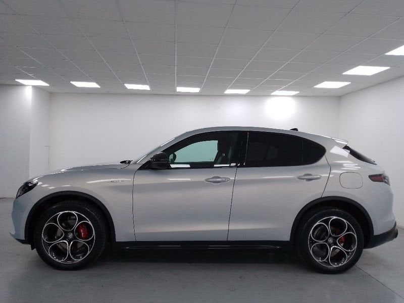Alfa Romeo Stelvio 2024