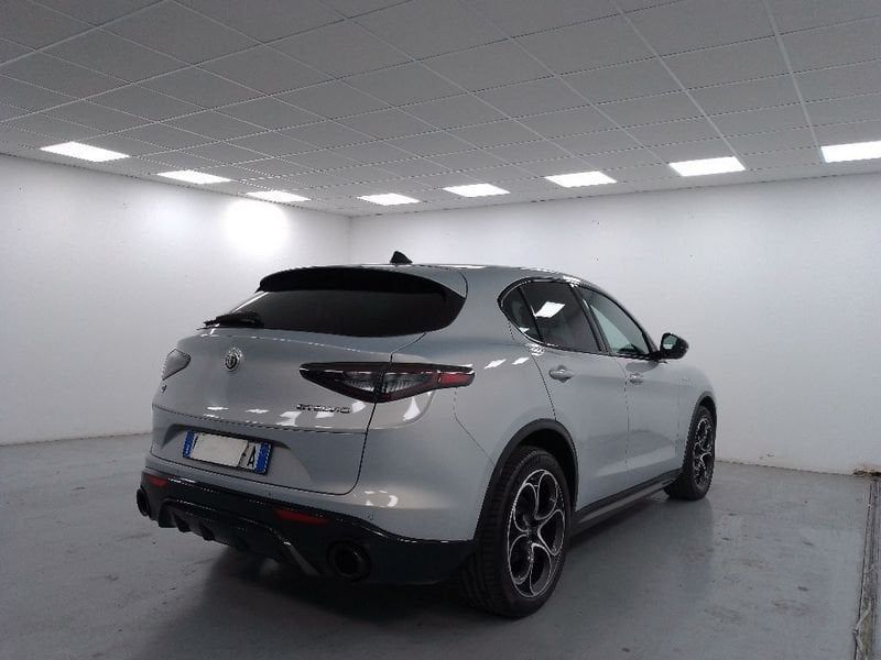 Alfa Romeo Stelvio 2024