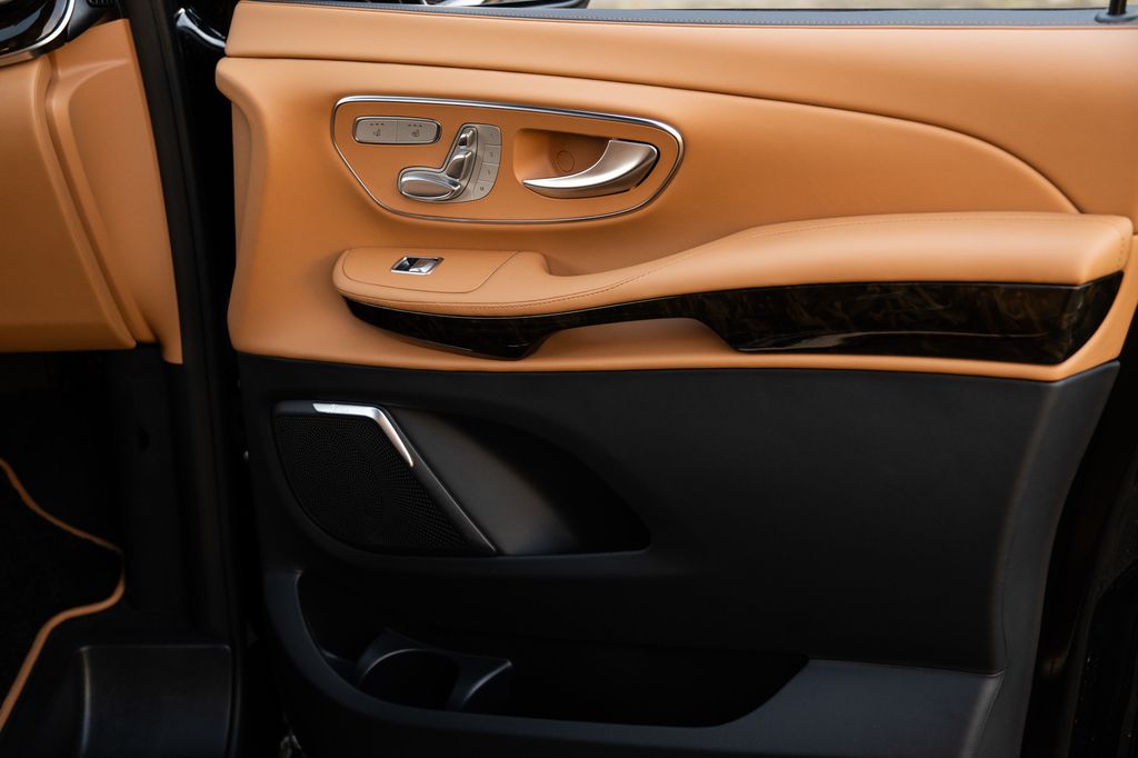 Mercedes-Benz V 300