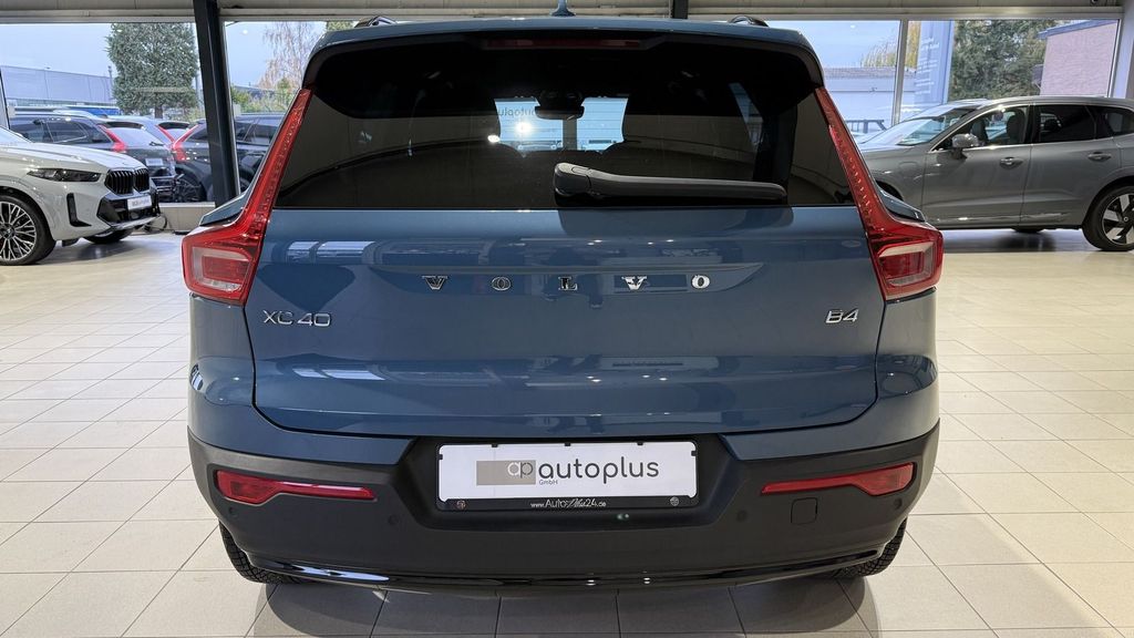 Volvo XC40 2024