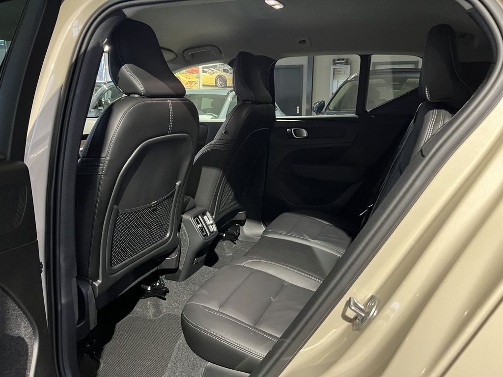 Volvo XC40 2024
