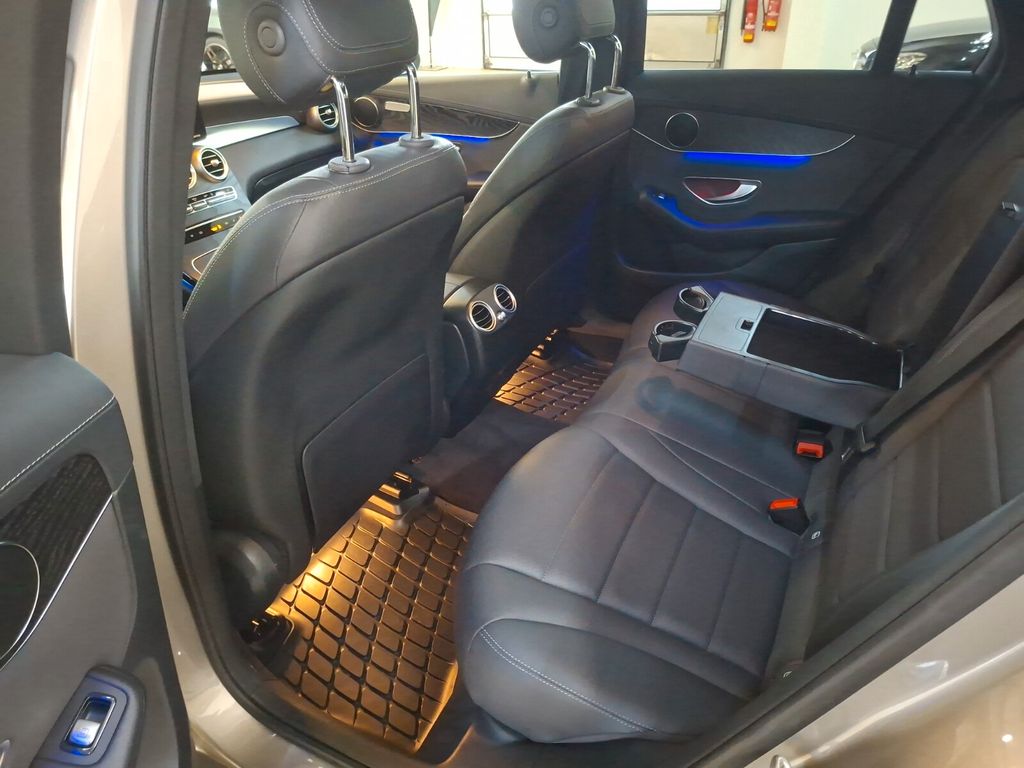 Mercedes-Benz GLC 300 2021