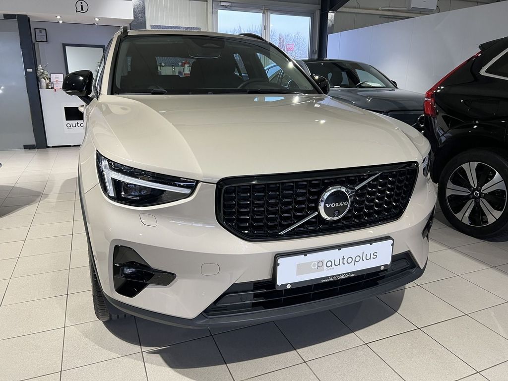 Volvo XC40 2024