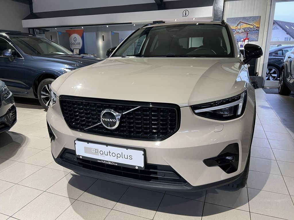 Volvo XC40 2024