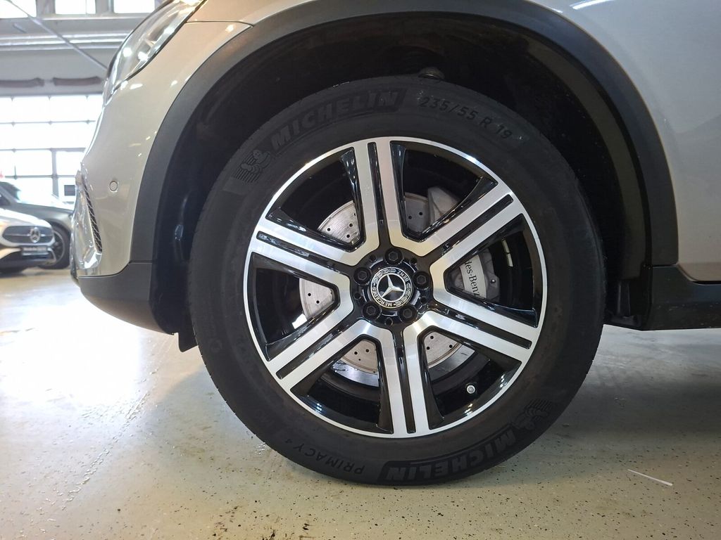 Mercedes-Benz GLC 300 2021