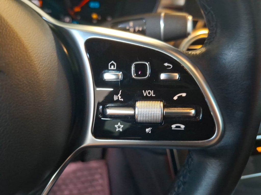 Mercedes-Benz GLC 300 2021