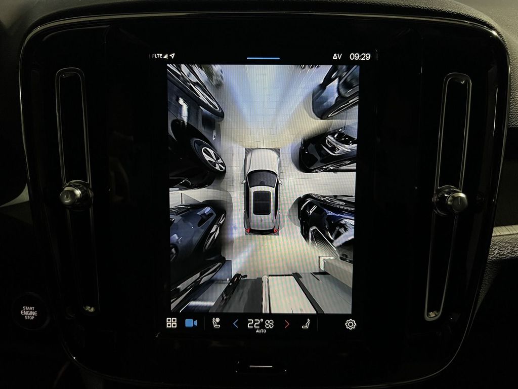 Volvo XC40 2024