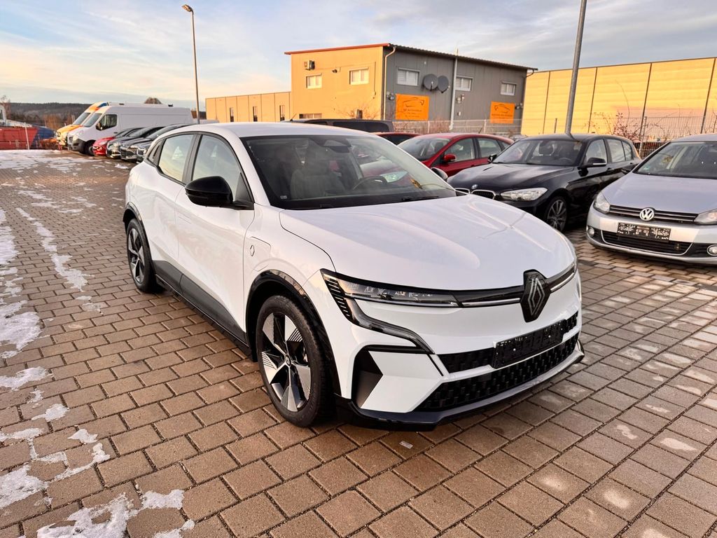 Renault Megane E-TECH 2022