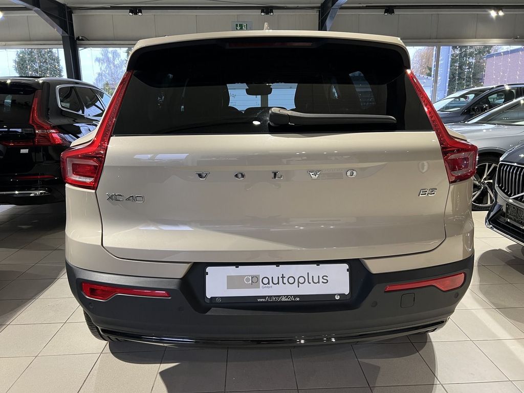 Volvo XC40 2024