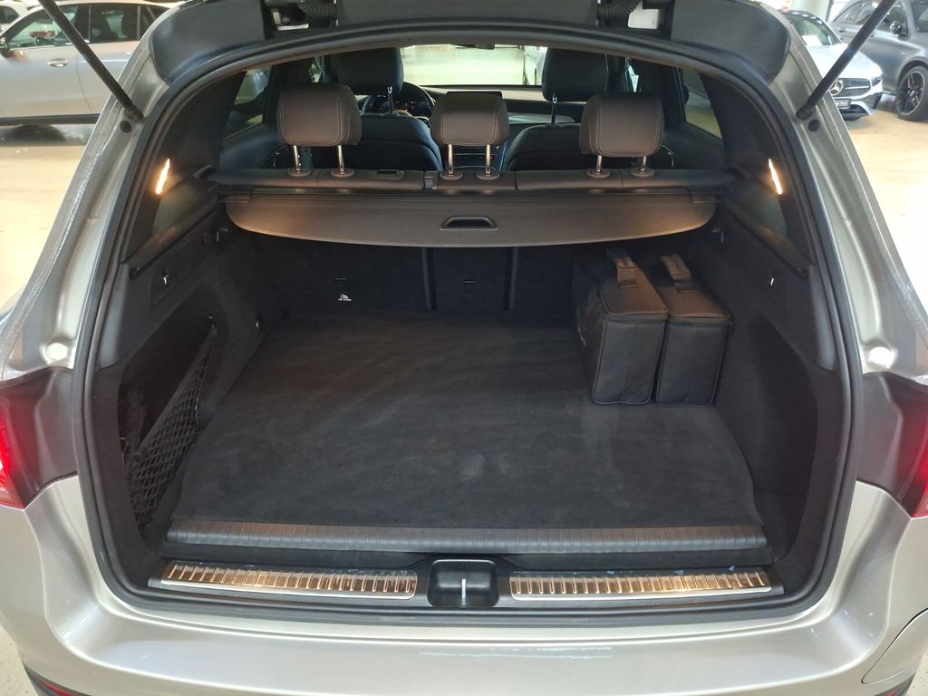 Mercedes-Benz GLC 300 2021