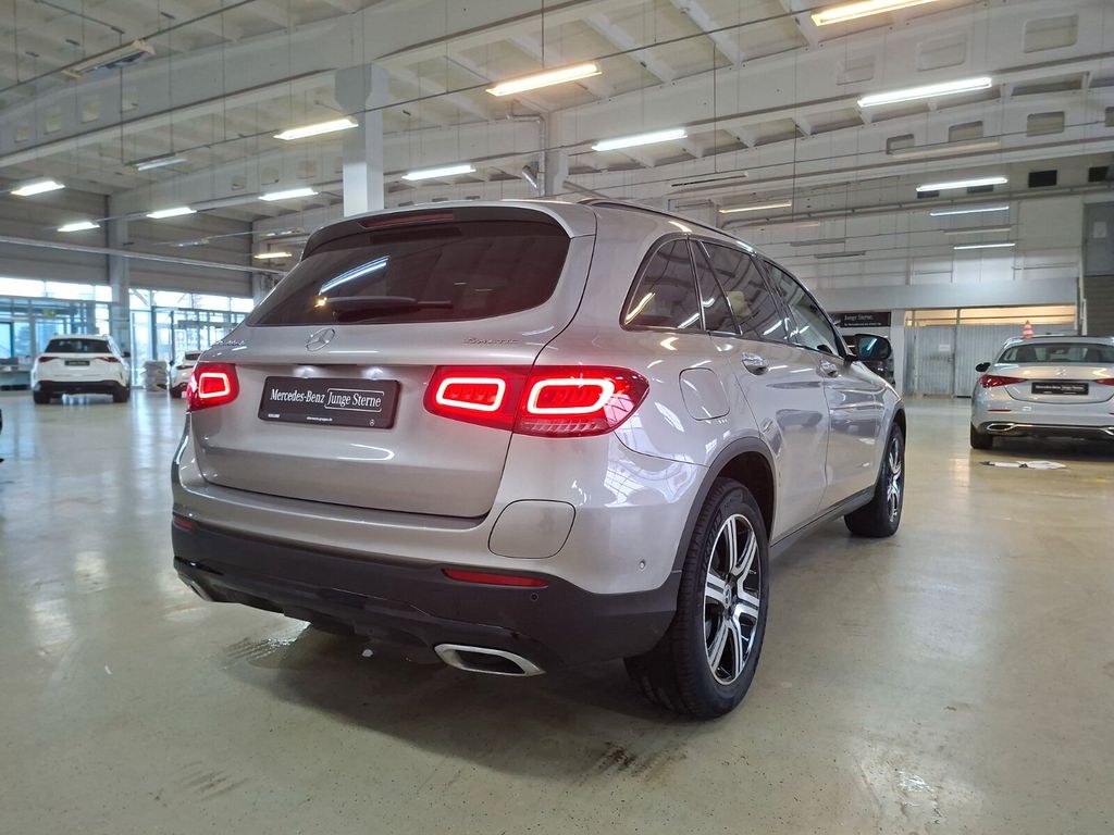 Mercedes-Benz GLC 300 2021