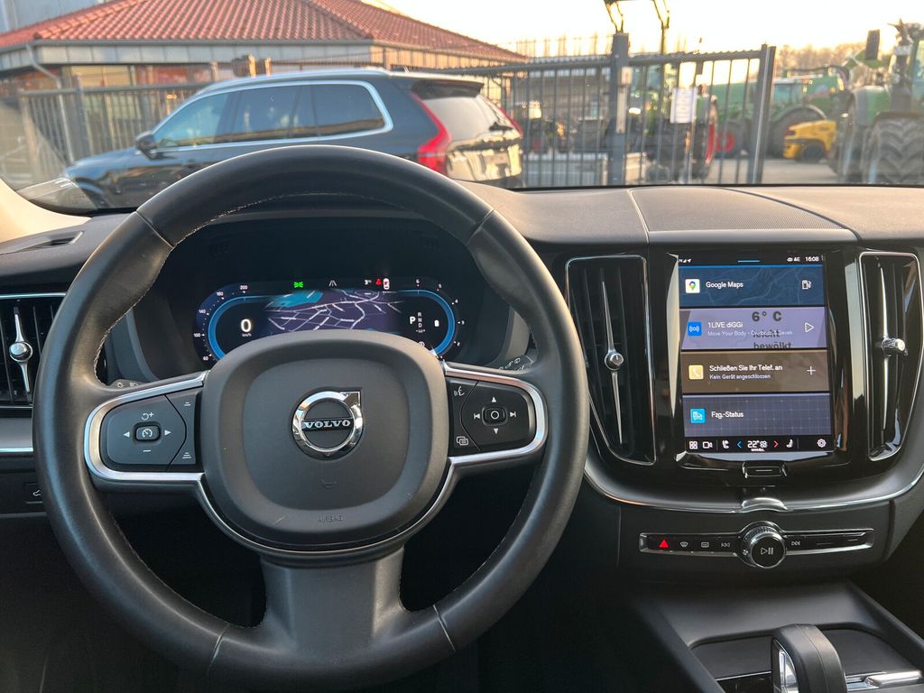 Volvo XC60 2022