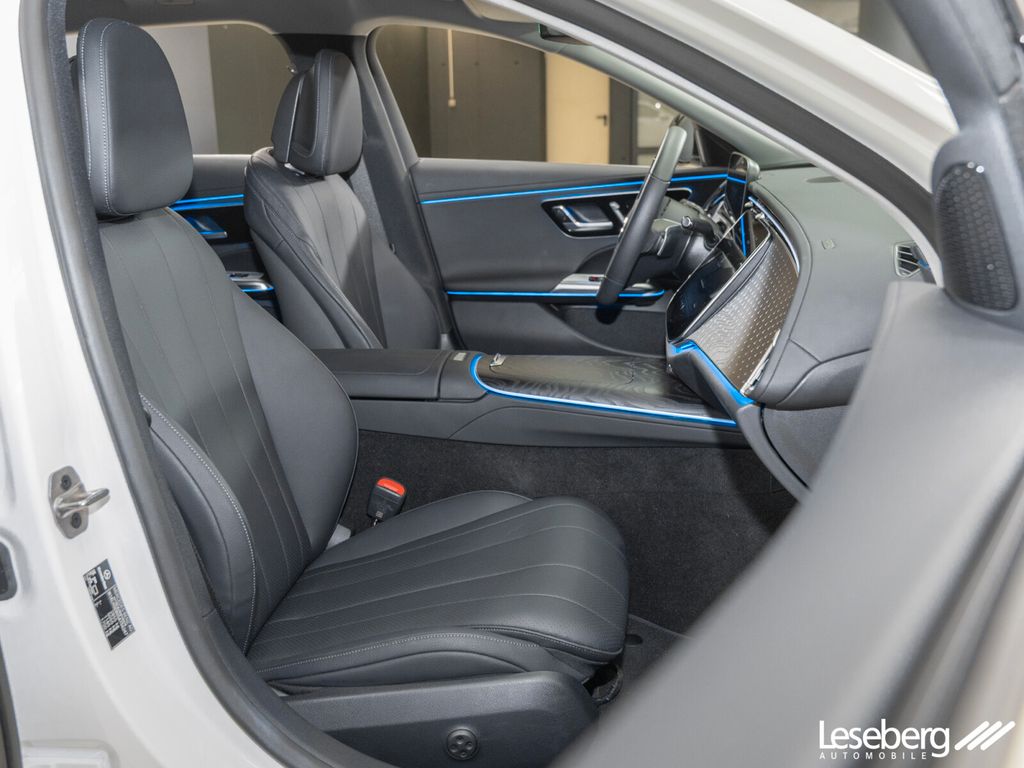 Mercedes-Benz E 300 2025