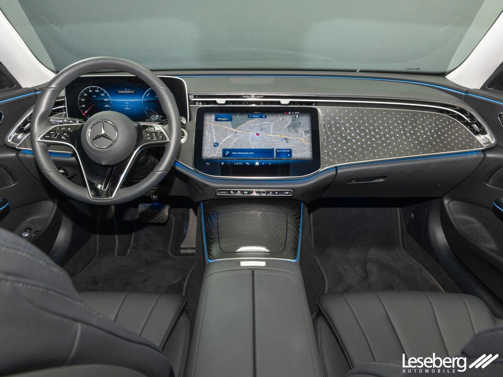 Mercedes-Benz E 300 2025