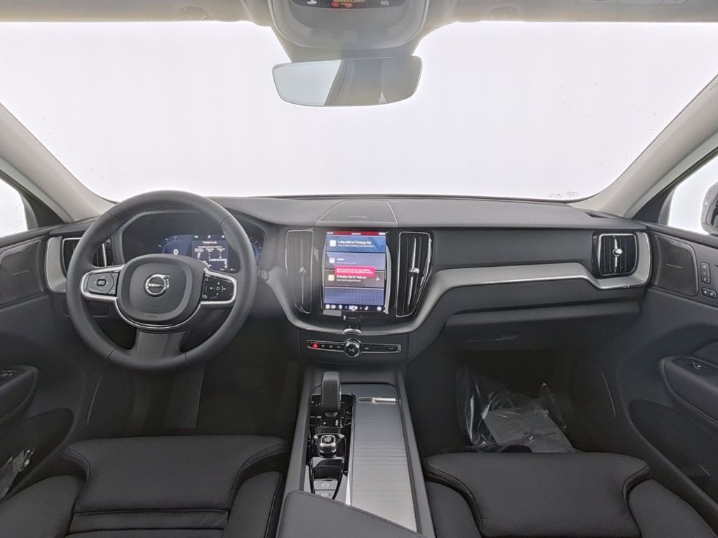 Volvo XC60 2025