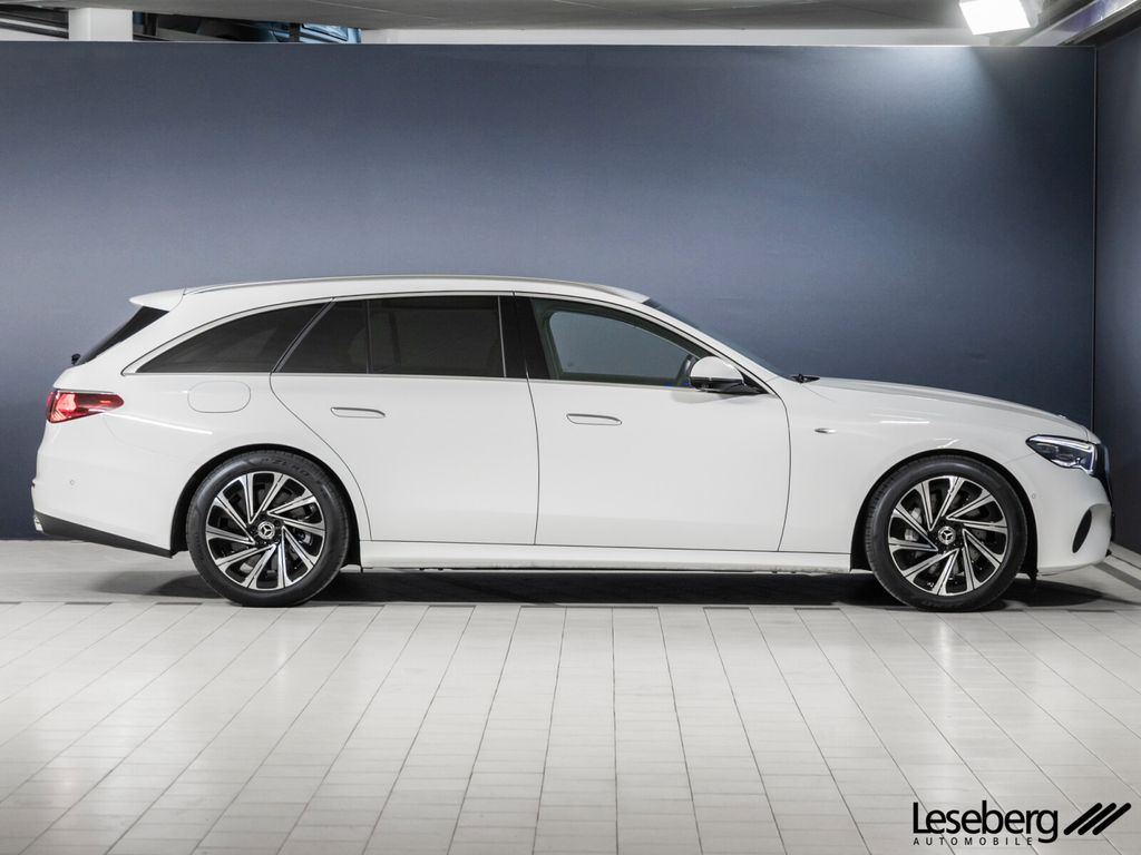 Mercedes-Benz E 300 2025