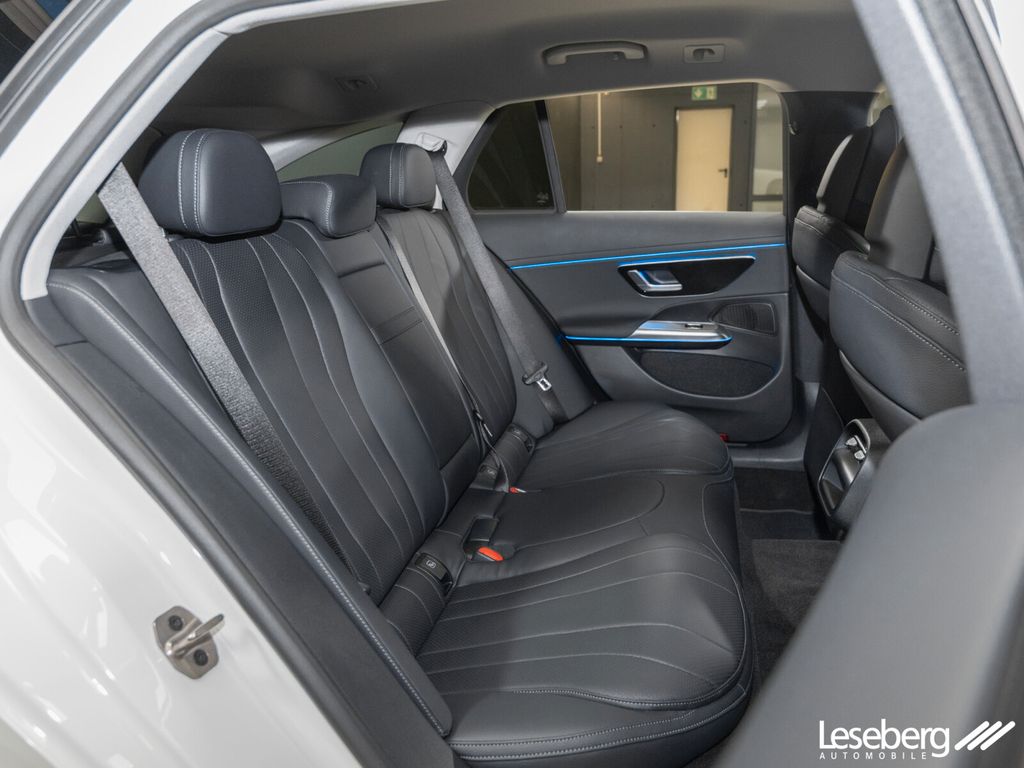 Mercedes-Benz E 300 2025