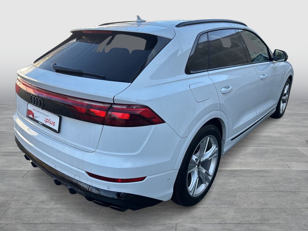 Audi SQ8 2025