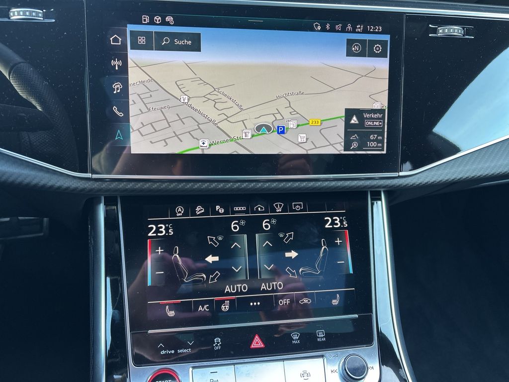 Audi SQ8 2025