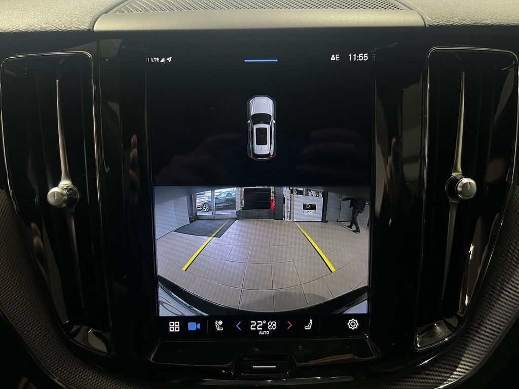 Volvo XC60 2022