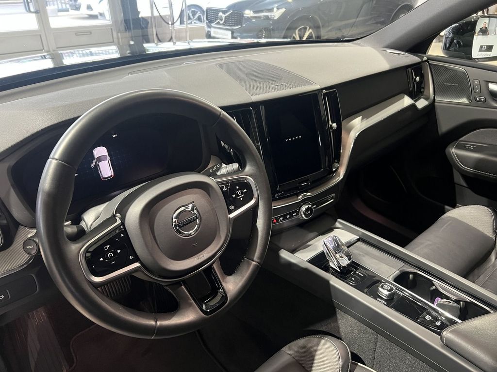 Volvo XC60 2022