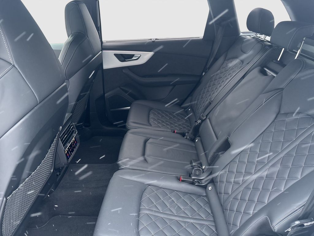Audi SQ7 2025